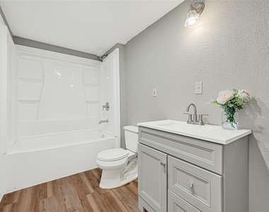 4568 Dunnam Road - Photo Thumbnail 16