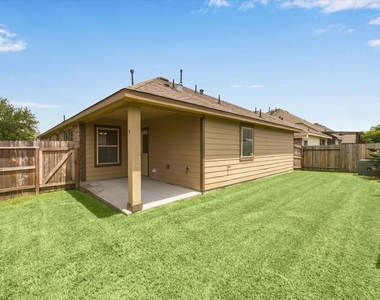 208 Morgan Isle Lane - Photo Thumbnail 9