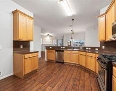 14614 Gearen Court - Photo Thumbnail 10