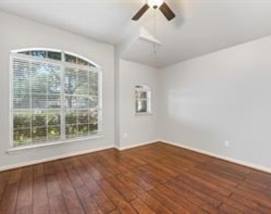 14614 Gearen Court - Photo Thumbnail 3