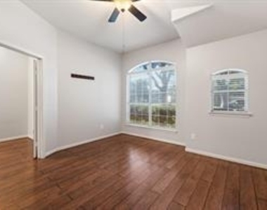 14614 Gearen Court - Photo Thumbnail 4