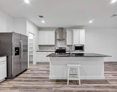 2937 Amherst Meadow Lane - Photo Thumbnail 11