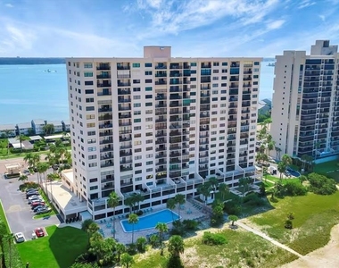 1270 Gulf Boulevard - Photo Thumbnail 3