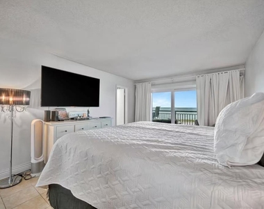 1270 Gulf Boulevard - Photo Thumbnail 11
