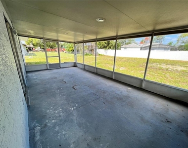 1494 Courtland Boulevard - Photo Thumbnail 20