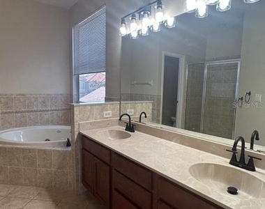 18048 Java Isle Drive - Photo Thumbnail 12