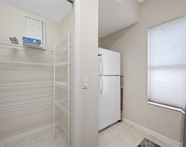10675 Park Place Drive - Photo Thumbnail 22