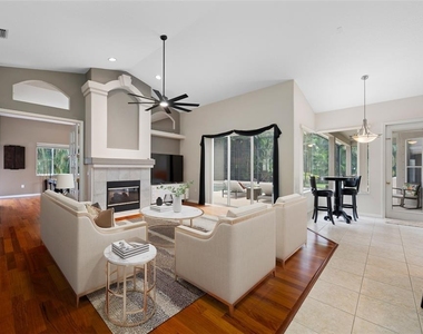 10675 Park Place Drive - Photo Thumbnail 5