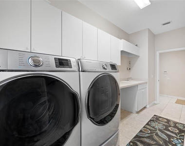 10675 Park Place Drive - Photo Thumbnail 31