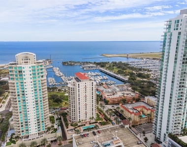 100 Beach Drive Ne - Photo Thumbnail 8