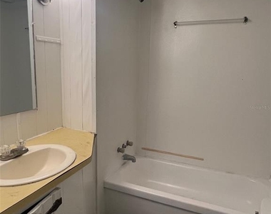 3245 E Main Street - Photo Thumbnail 5