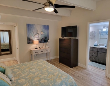 7650 Bayshore Drive - Photo Thumbnail 3