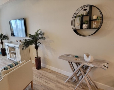 7650 Bayshore Drive - Photo Thumbnail 2