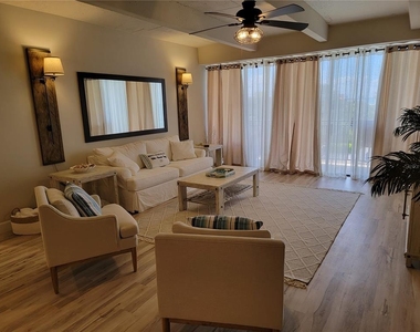 7650 Bayshore Drive - Photo Thumbnail 12
