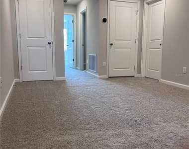 2345 Summerlit Street - Photo Thumbnail 11