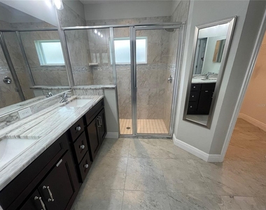 232 Clayton Street - Photo Thumbnail 17