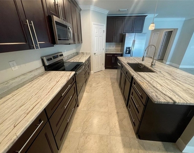 232 Clayton Street - Photo Thumbnail 6