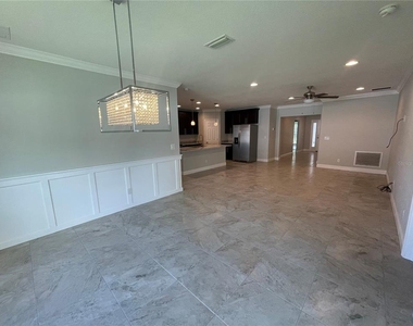 232 Clayton Street - Photo Thumbnail 9