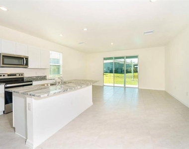 1623 Hubbell Road - Photo Thumbnail 3