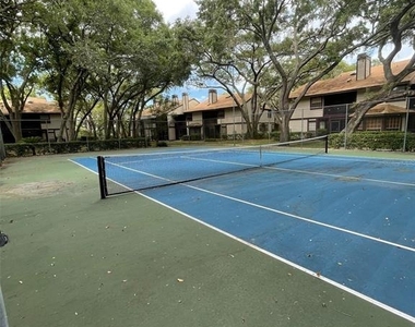 1450 Mahogany Lane - Photo Thumbnail 14