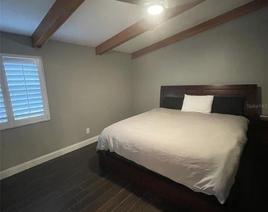 1450 Mahogany Lane - Photo Thumbnail 10