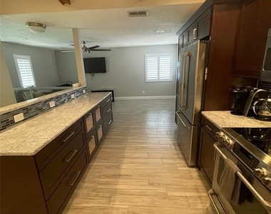 1450 Mahogany Lane - Photo Thumbnail 3