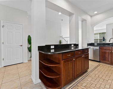 14055 Waterville Circle - Photo Thumbnail 10