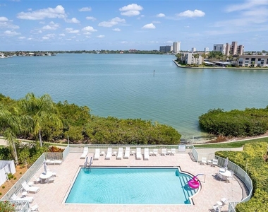 7963 Sailboat Key Boulevard S - Photo Thumbnail 27