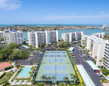7963 Sailboat Key Boulevard S - Photo Thumbnail 22