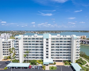 7963 Sailboat Key Boulevard S - Photo Thumbnail 18