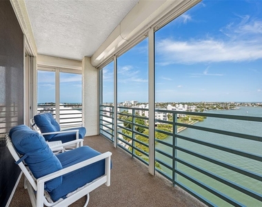 7963 Sailboat Key Boulevard S - Photo Thumbnail 32