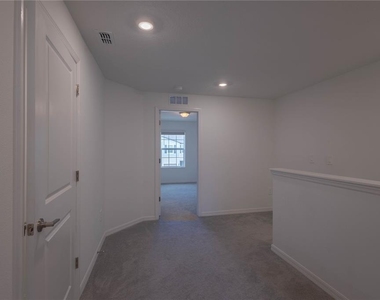 2626 Sunray Venus Way - Photo Thumbnail 16