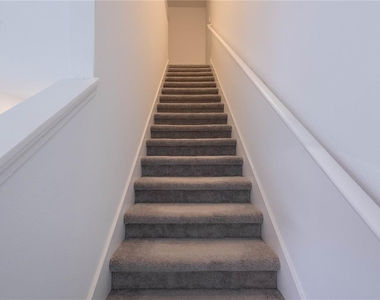 2626 Sunray Venus Way - Photo Thumbnail 14
