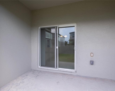 2626 Sunray Venus Way - Photo Thumbnail 32