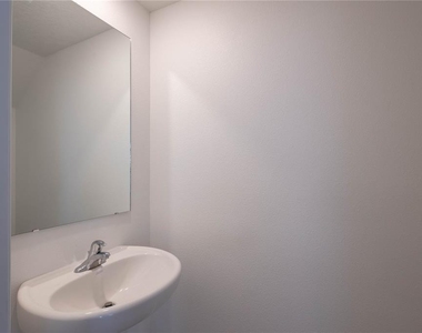 2626 Sunray Venus Way - Photo Thumbnail 6
