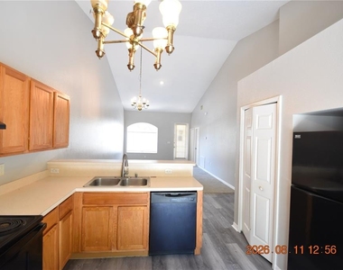 7411 Canterbury Street - Photo Thumbnail 9