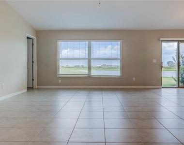 8694 Parsons Hill Boulevard - Photo Thumbnail 8