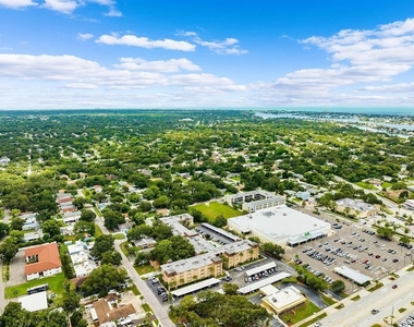 2525 W Bay Drive - Photo Thumbnail 20