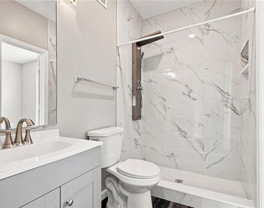 10467 Villa View Circle - Photo Thumbnail 11