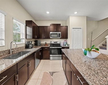 4524 Tuscan Loon Drive - Photo Thumbnail 5