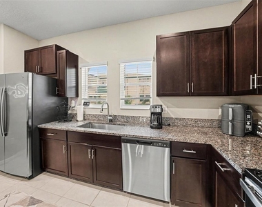 4524 Tuscan Loon Drive - Photo Thumbnail 6