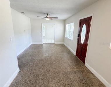 2119 W Henry Avenue - Photo Thumbnail 4