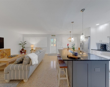 121 46th Avenue - Photo Thumbnail 9
