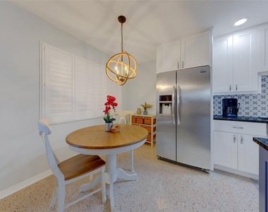 121 46th Avenue - Photo Thumbnail 16