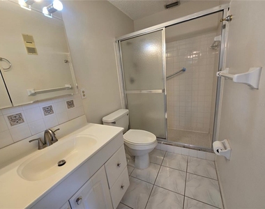 7941 58th Avenue N - Photo Thumbnail 49
