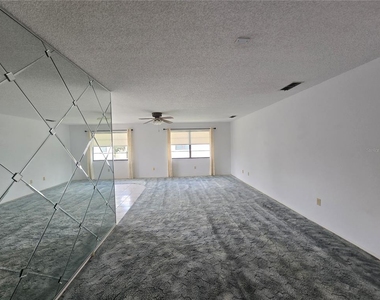 7941 58th Avenue N - Photo Thumbnail 16