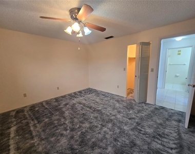 7941 58th Avenue N - Photo Thumbnail 42