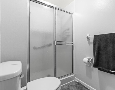 30 Turner Street - Photo Thumbnail 8
