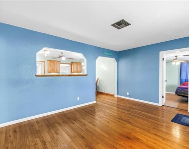 6144 2nd Avenue N - Photo Thumbnail 4