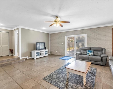 6144 2nd Avenue N - Photo Thumbnail 13